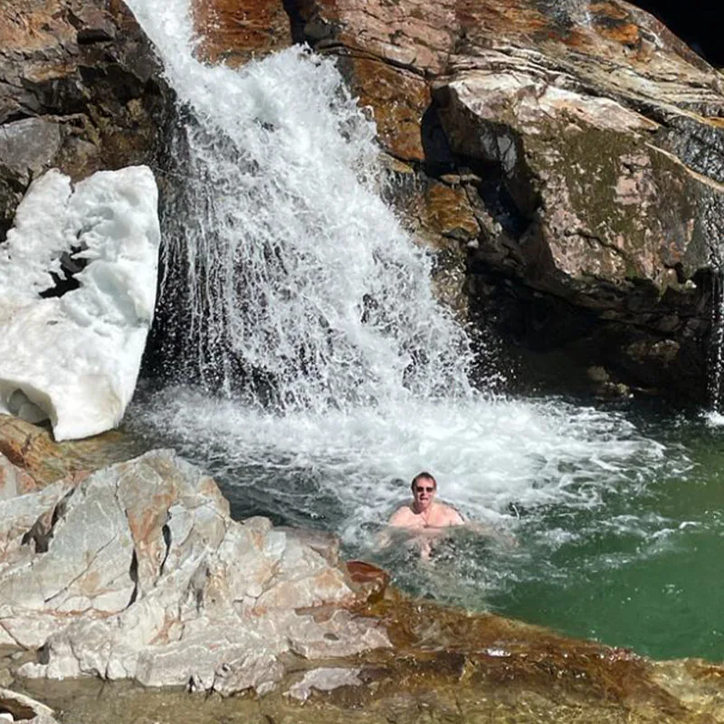 Eisbaden in der Muota